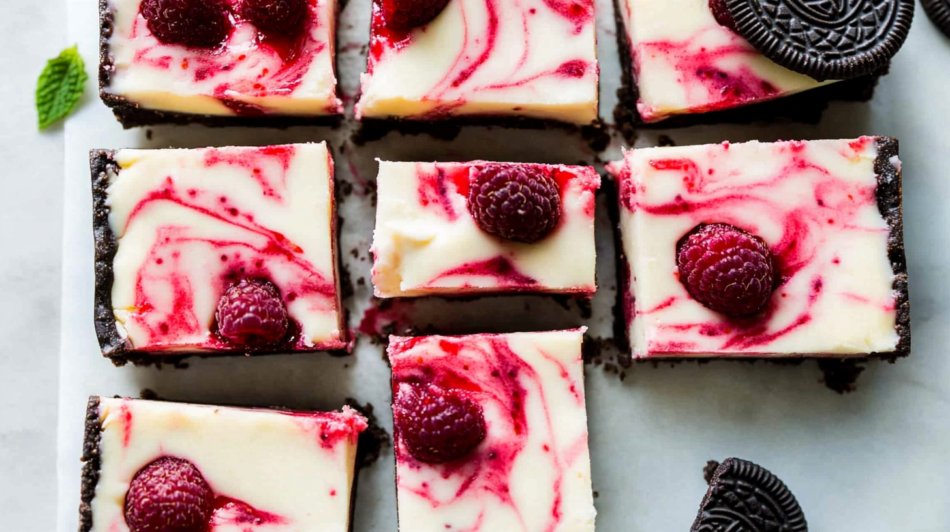 White Chocolate Raspberry Cheesecake Bars